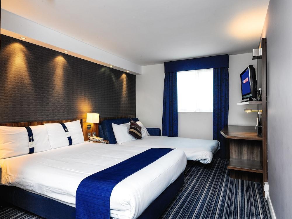Holiday Inn Express London Gatwick Crawley, An Ihg Hotel Kültér fotó