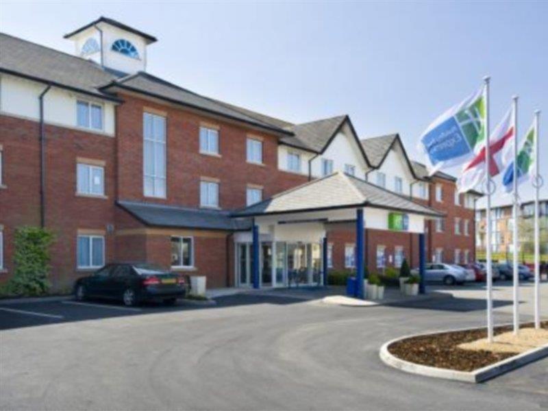 Holiday Inn Express London Gatwick Crawley, An Ihg Hotel Kültér fotó